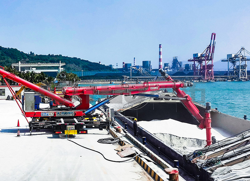 800-5000 DWT 150-500t/h Vijčani brodski istovarivač montiran na vozilo